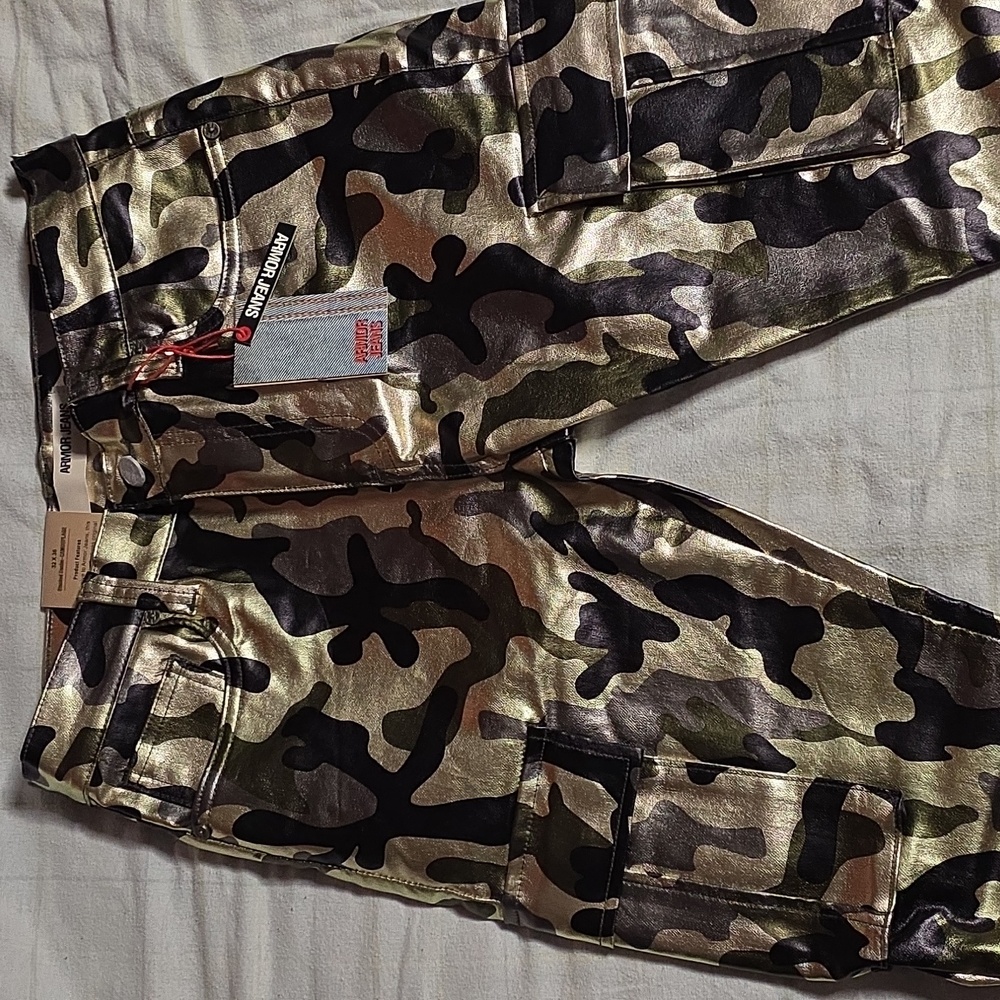 Armor Foil Wash Camo Jeans - Picture 2 of 7